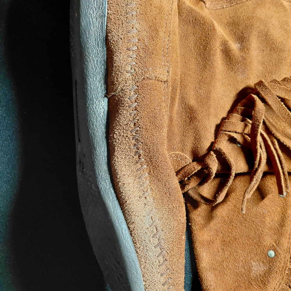 Vintage Minnetonka Brown Leather Stud And Fringe Detail Size Ladies 9 Preloved - Picture 12 of 16